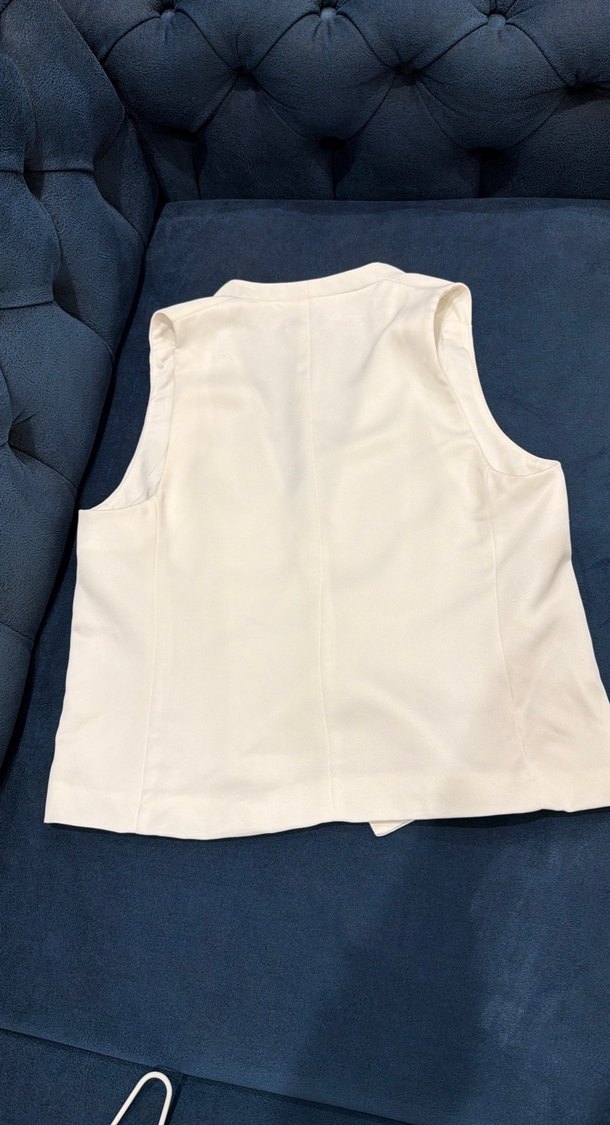 Düğmeli Beyaz Midi Kadın Yelek - Görsel 3