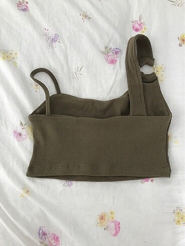 Zara Haki Crop