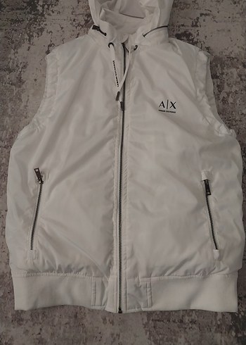 Armani yelek üstte duruşu çok iyi - Görsel 3