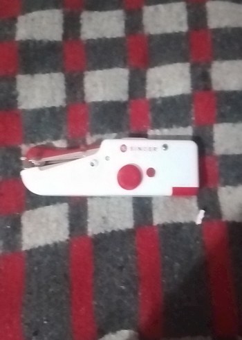 Beyaz Mini El Dikiş Makinesi