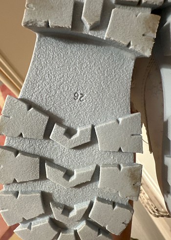 Kız Çocuk Beyaz Baskılı Lastikli Bot - Görsel 3