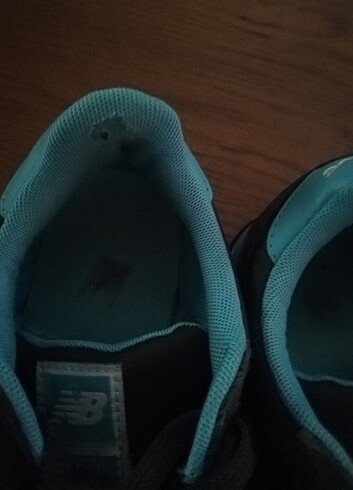 37 Beden 37,5 New Balance ayakkabı