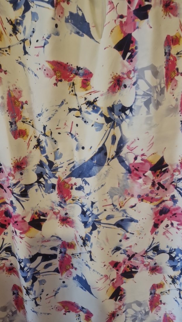 Çiçek Desenli Kısa Kollu Midi Elbise - Görsel 3