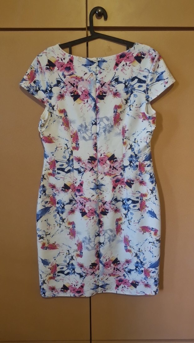 Çiçek Desenli Kısa Kollu Midi Elbise - Görsel 2