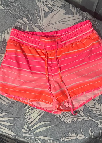 Pembe Bağcıklı Mini Şort