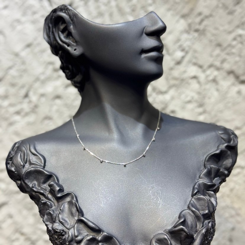 Gri Zincir Detaylı Mini Kadın Kolye taşlı - Görsel 2