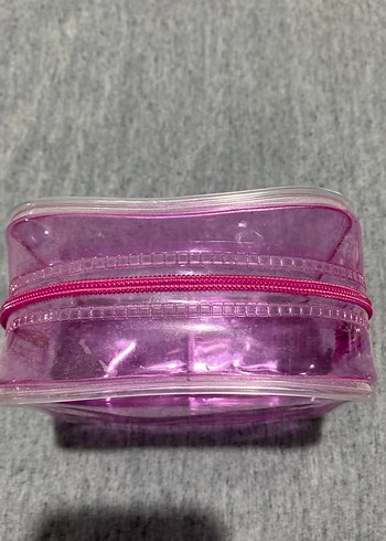 Kiko KIKO Parlak Pembe Kadın Makyaj Çantası