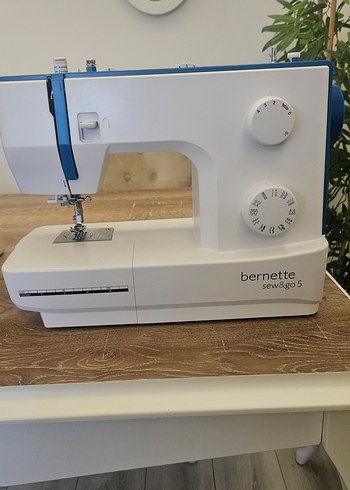 Bernette Sew&Go 5 Beyaz Dikiş Makinesi