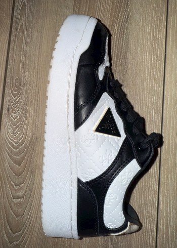 Guess orjinal Yılan Desenli Kadın Spor Ayakkabı