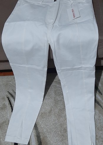 Beyaz Piliseli Kadın Kumaş Pantolon - Görsel 5