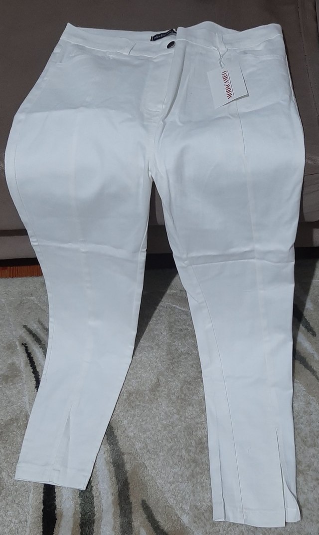 Beyaz Piliseli Kadın Kumaş Pantolon - Görsel 5