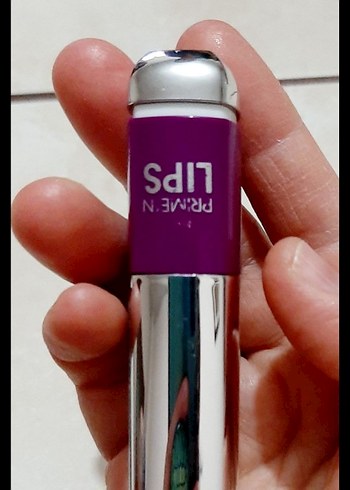 Flormar Mor Renkli Ruj - Görsel 3