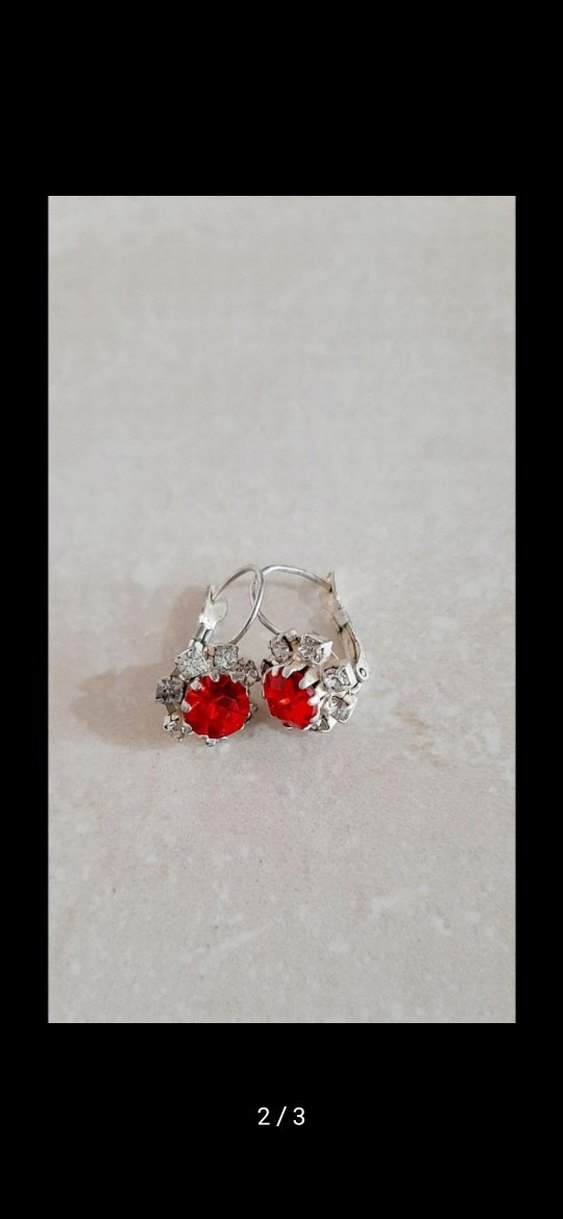 Kırmızı Mini Çiçekli Taşlı Küpe - Görsel 2