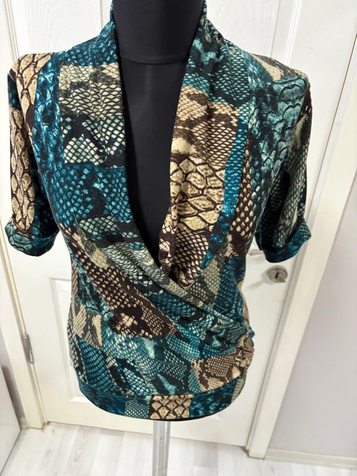 Yılan Desenli Turkuaz  Bluz xs - Görsel 5