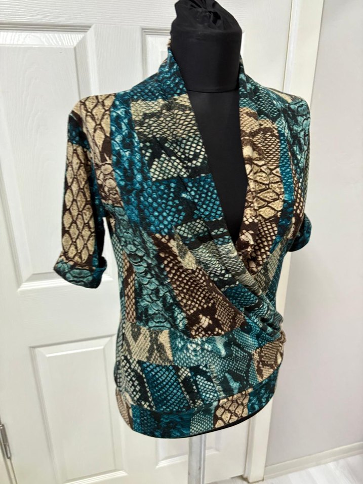 Yılan Desenli Turkuaz  Bluz xs - Görsel 2