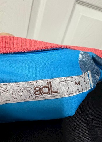 Renkli Baskılı Kolsuz Bluz m bd - Görsel 6