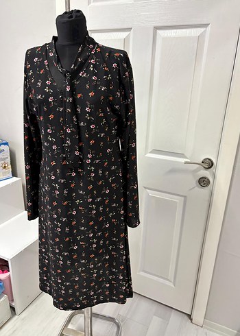 Düğmeli Siyah Desenli Uzun Kollu Elbisexl - Görsel 4
