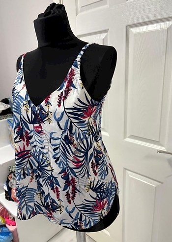 V Yaka Desenli Kolsuz Mini Bluz 36 bd - Görsel 4