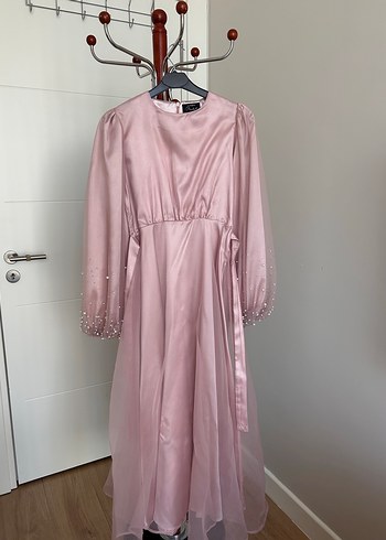 Manuka Pembe Uzun Kollu Drapeli incili Kadın Abiye Elbise