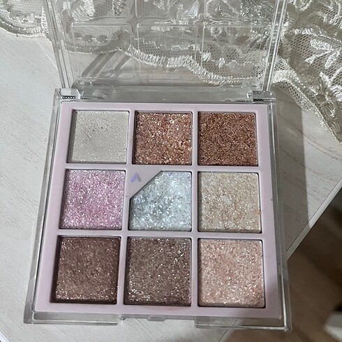 Unleashia glitter far paleti