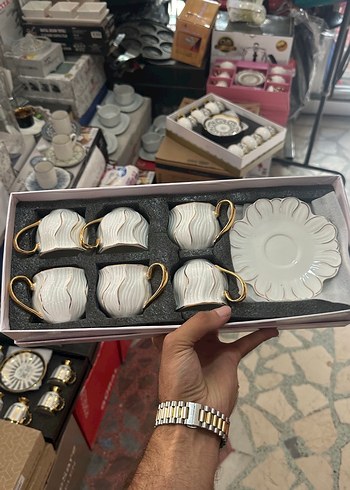 Beyaz Altın Kulplu 6'lı Kahve Fincan Seti