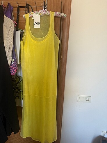 38 Beden Zara etiketli elbise