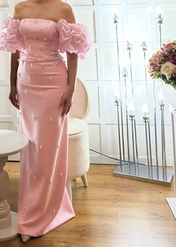 Pembe Straplez Nakışlı Uzun Abiye Elbise