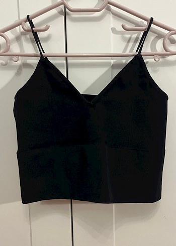 Siyah Crop