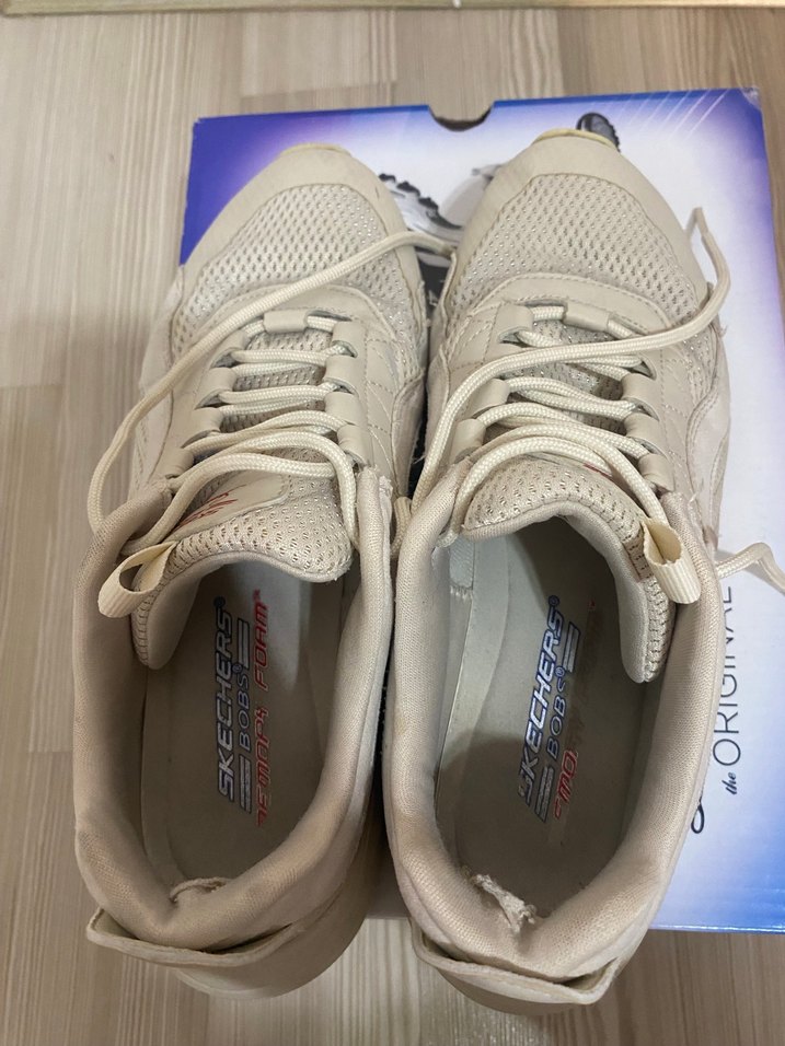 Bej Skechers Bağcıklı Kadın Spor Ayakkabı - Görsel 4