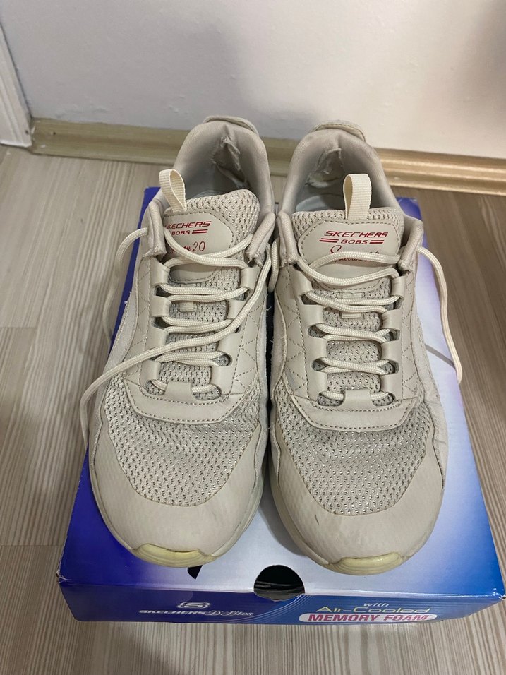 Bej Skechers Bağcıklı Kadın Spor Ayakkabı - Görsel 2