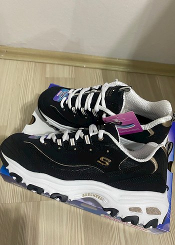 Skechers 37
