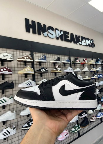 Nike Air Jordan 1 Low Panda