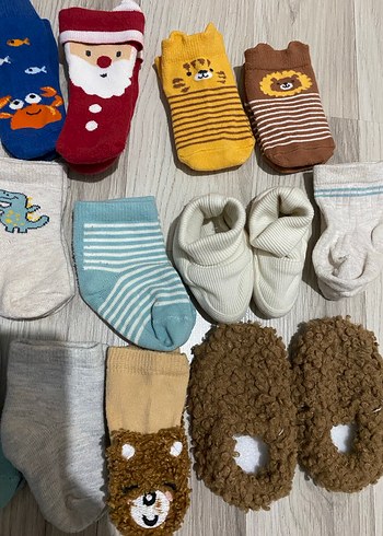 Çocuklar için Karışık Desenli Çorap Seti - Görsel 3