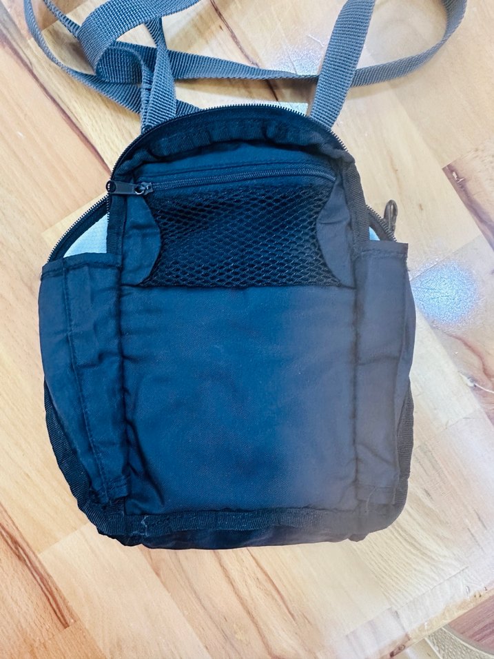 SAMSONİTE ERKEK OMUZ ÇANTASI - Görsel 4