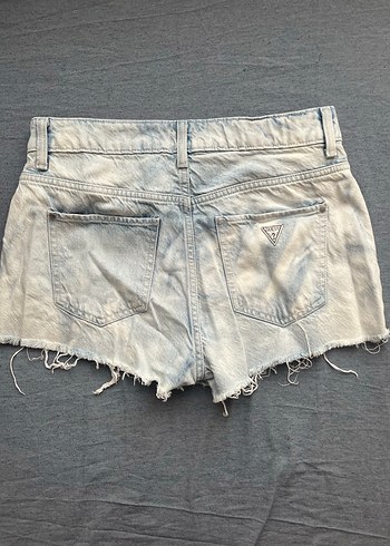 GUESS taşlı şort - Görsel 2