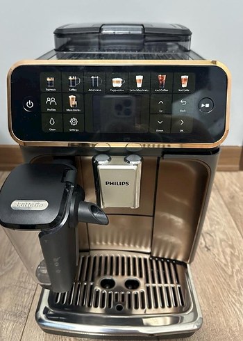 Philips EP5544/80 Kahve Makinesi