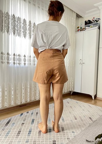 Diğer Kadın Bej Kemerli Yüksek Bel Mini Şort