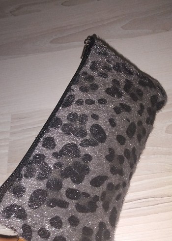 Zara Gri Leopar Desenli Kadın Kürklü Portföy Çanta