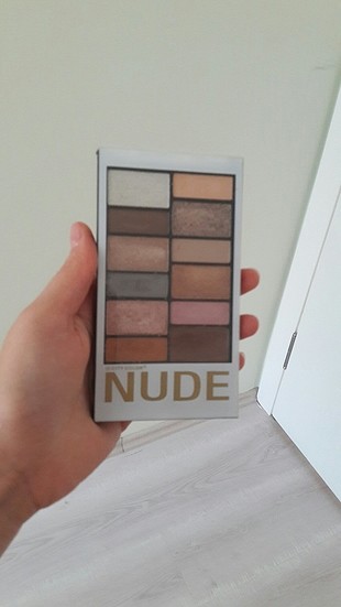 nude far 