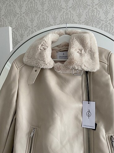 xs Beden Stradivarius kürklü ceket