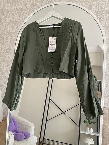 Zara dökümlü crop bluz