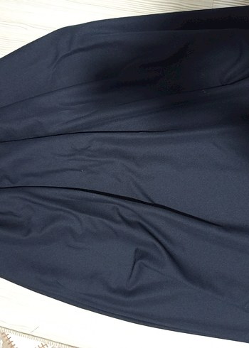 Siyah Dökümlü Kadın Kumaş Pantolon
