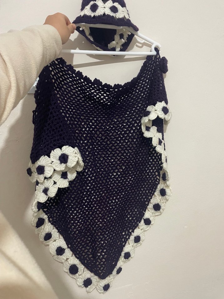 Çiçek Detaylı Mor Örgü Kız Panço - Görsel 2