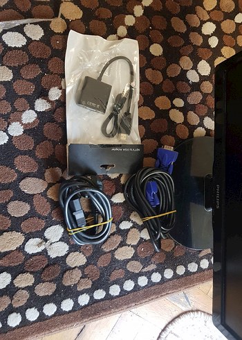 19 inç tv monitör kabloları mevcut tv ye dönüştürücü kablo var - Görsel 2