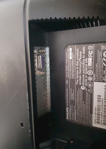 19 inç tv monitör kabloları mevcut tv ye dönüştürücü kablo var - Görsel 5