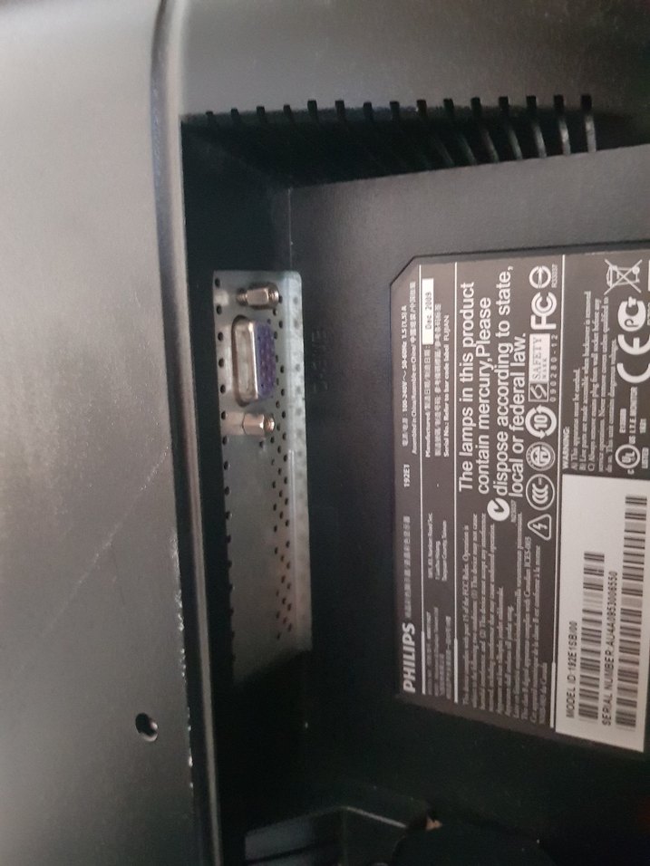 19 inç tv monitör kabloları mevcut tv ye dönüştürücü kablo var - Görsel 5