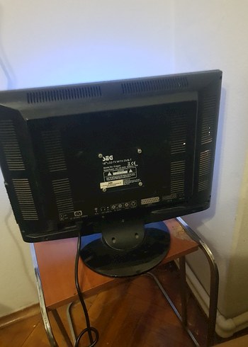 22 inç monitör tv hdmi lı sağlam ıyi durumda - Görsel 3