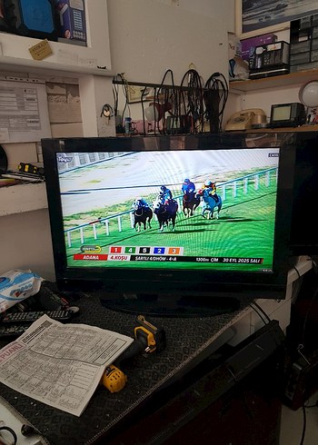 arçelik 82 ekran tv sağlam - Görsel 2