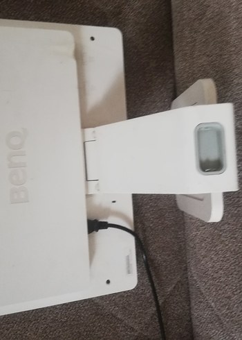 Beyaz Renkli Monitör benq 20 inc hdmi yok - Görsel 7