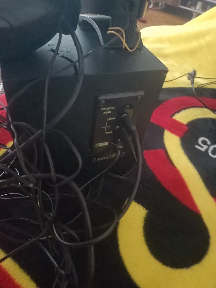 Creative Siyah 2+1 ses sistemi sağlam - Görsel 2